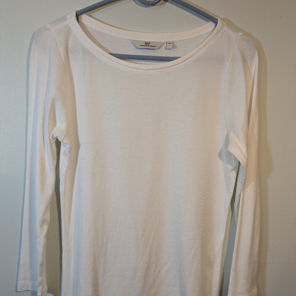 Vineyard Vines  Women's White Long Sleeve size medium T Shirt Whale Logo